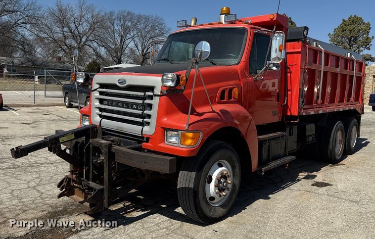 image for item ED4037 2001 Sterling L9500 dump truck
