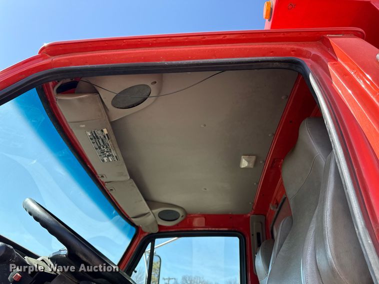 image for item ED4037 2001 Sterling L9500 dump truck