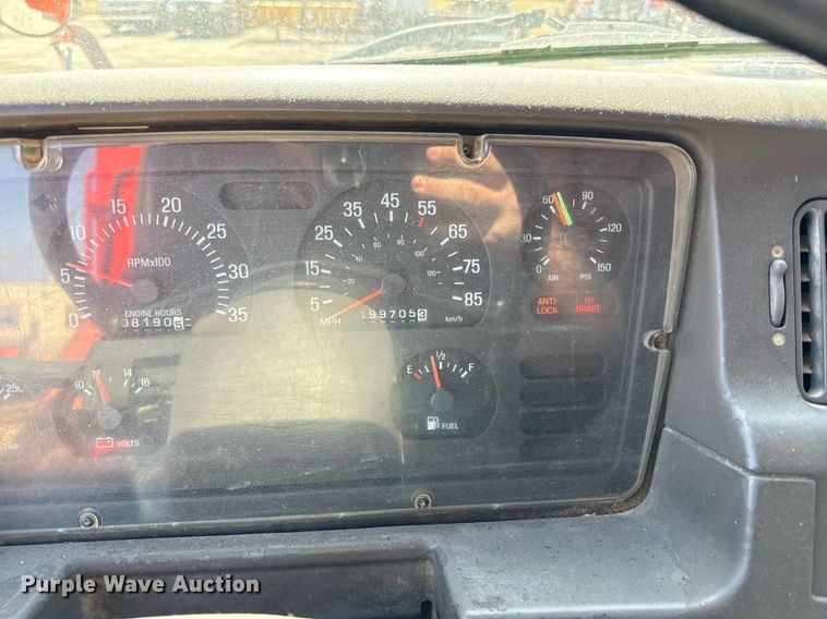 image for item ED4037 2001 Sterling L9500 dump truck