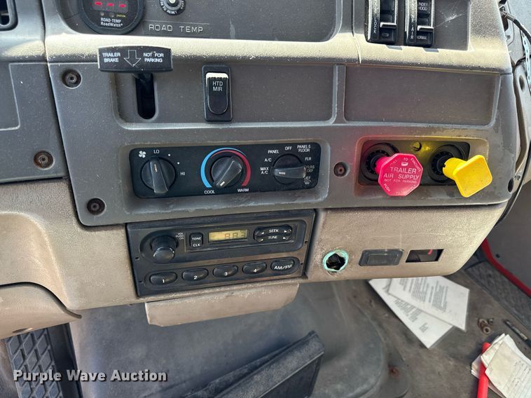 image for item ED4037 2001 Sterling L9500 dump truck