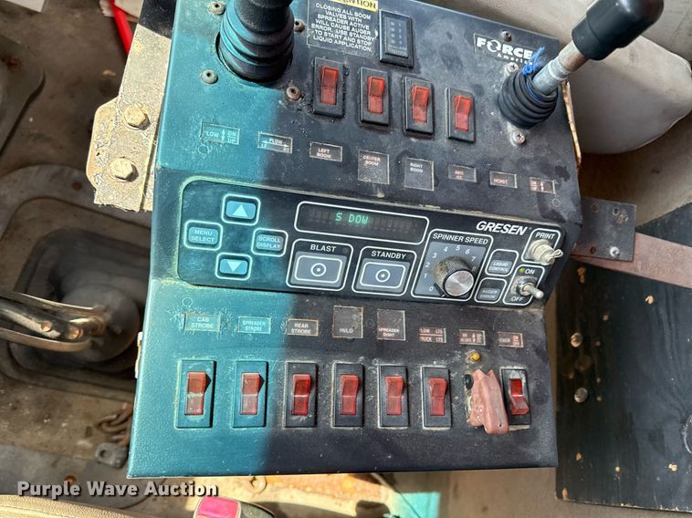 image for item ED4037 2001 Sterling L9500 dump truck