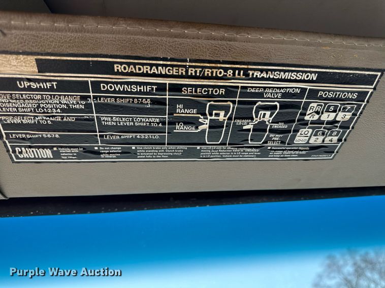 image for item ED4037 2001 Sterling L9500 dump truck