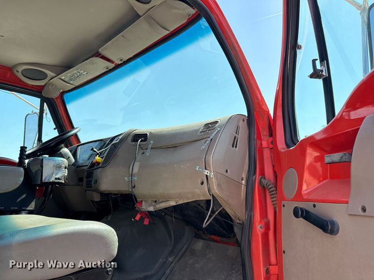 image for item ED4037 2001 Sterling L9500 dump truck