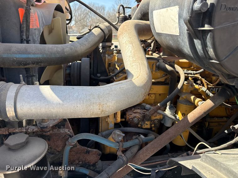 image for item ED4037 2001 Sterling L9500 dump truck