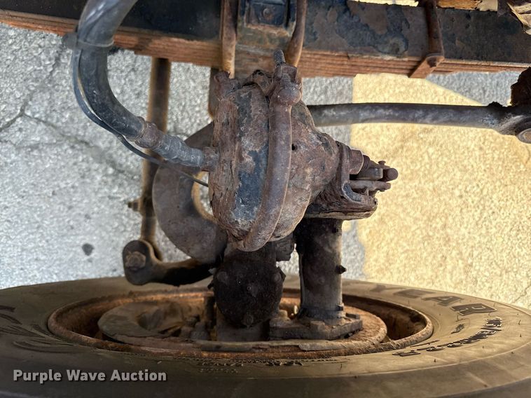 image for item ED4037 2001 Sterling L9500 dump truck