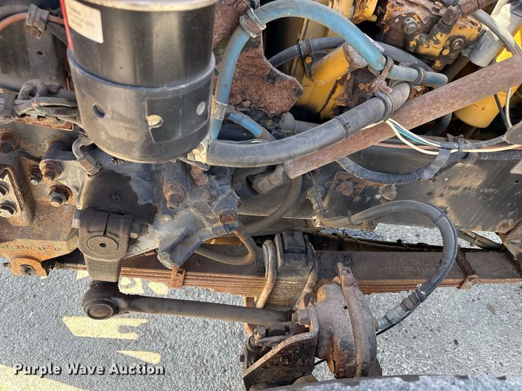 image for item ED4037 2001 Sterling L9500 dump truck