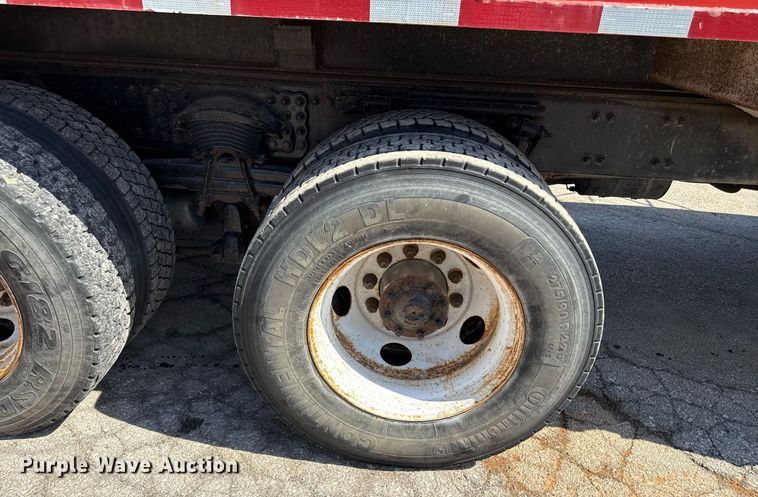 image for item ED4037 2001 Sterling L9500 dump truck