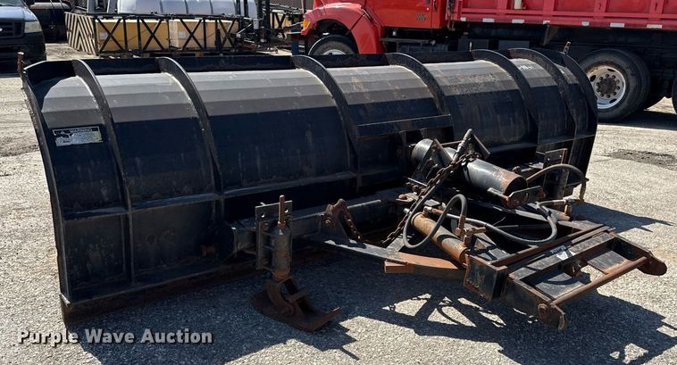 image for item ED4037 2001 Sterling L9500 dump truck