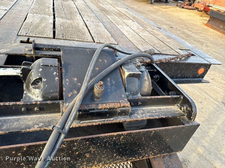 image for item ED4038 2006 Trail eze tilt deck equipment trailer