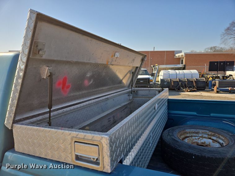 image for item ED4039 1998 Chevrolet C1500 Ext. Cab pickup truck