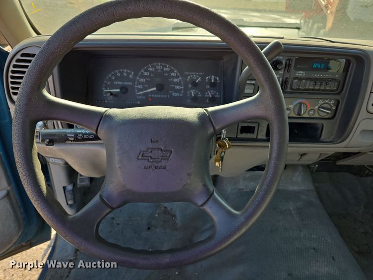 image for item ED4039 1998 Chevrolet C1500 Ext. Cab pickup truck