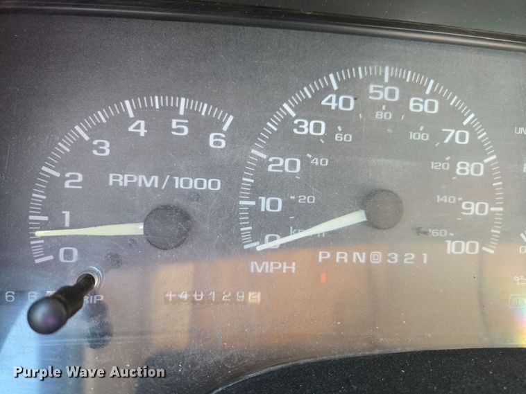 image for item ED4039 1998 Chevrolet C1500 Ext. Cab pickup truck