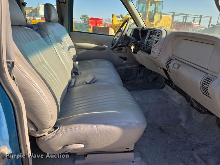 image for item ED4039 1998 Chevrolet C1500 Ext. Cab pickup truck