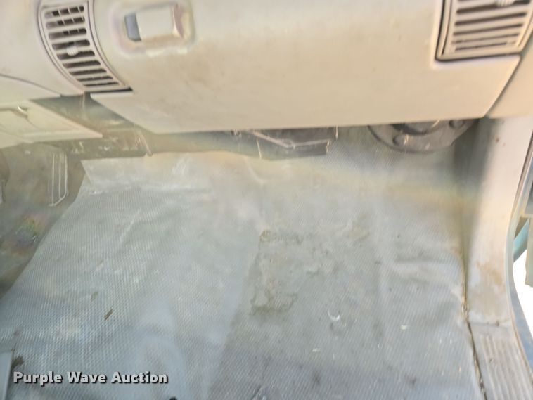 image for item ED4039 1998 Chevrolet C1500 Ext. Cab pickup truck