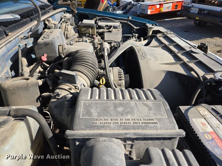 image for item ED4039 1998 Chevrolet C1500 Ext. Cab pickup truck