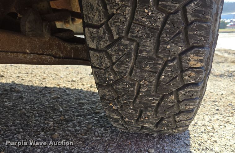 image for item ED4039 1998 Chevrolet C1500 Ext. Cab pickup truck