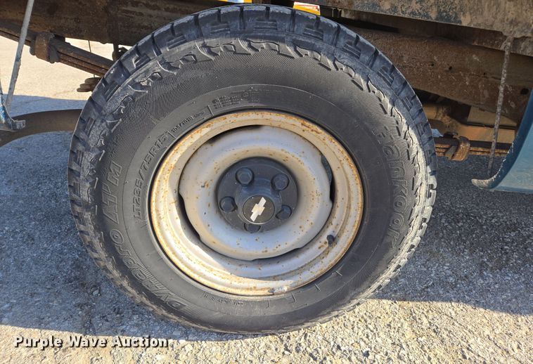 image for item ED4039 1998 Chevrolet C1500 Ext. Cab pickup truck