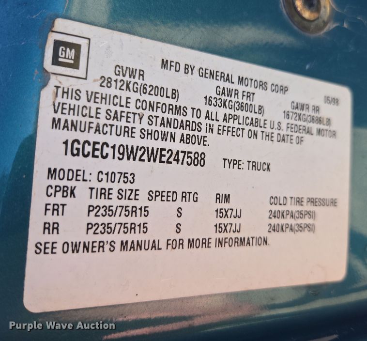 image for item ED4039 1998 Chevrolet C1500 Ext. Cab pickup truck