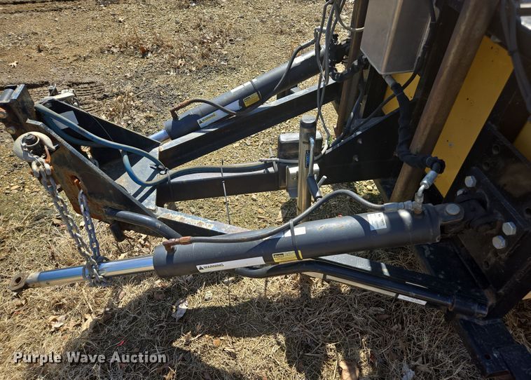 image for item ED4043 2006 Energy Absorption System arrow board trailer