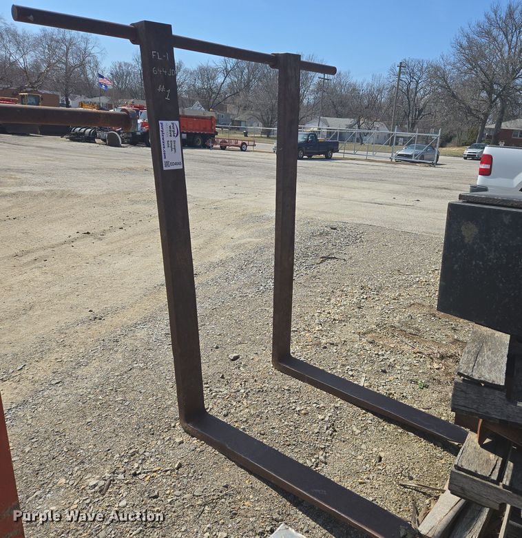 image for item ED4045 4' L wheel loader forks