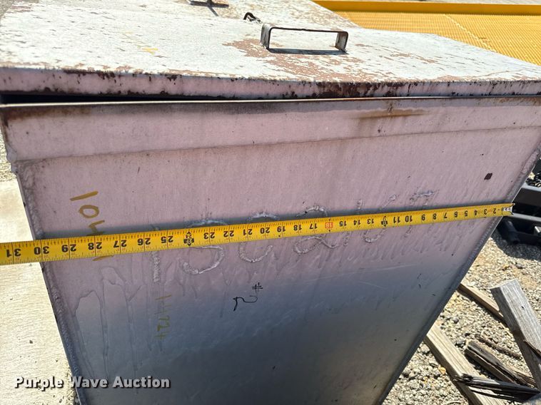 image for item ED4049 (2) waste oil tanks