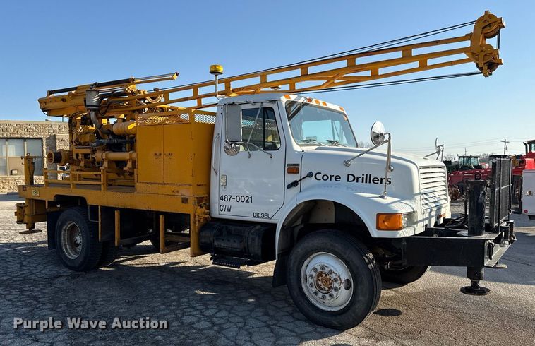 image for item ED4050 1992 International 4800 drilling rig truck