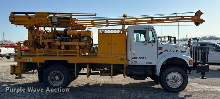 image for item ED4050 1992 International 4800 drilling rig truck