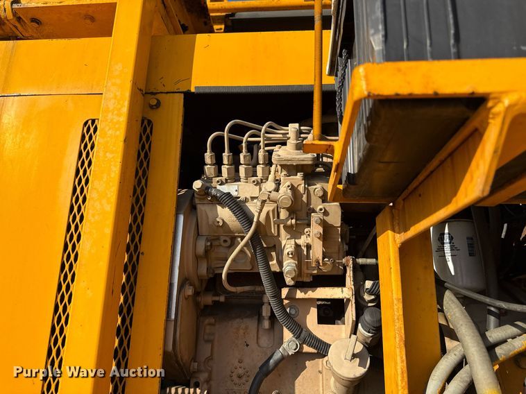 image for item ED4050 1992 International 4800 drilling rig truck