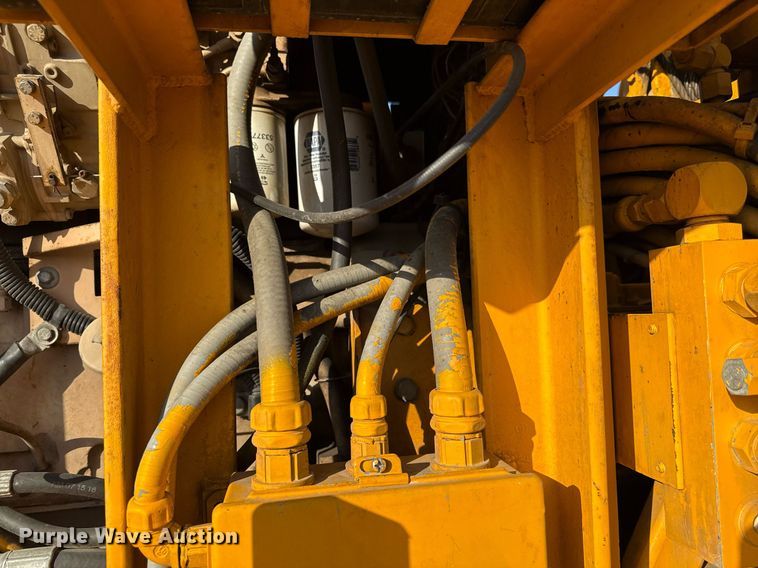 image for item ED4050 1992 International 4800 drilling rig truck