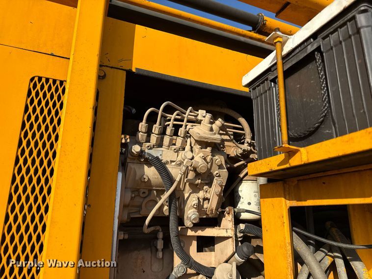 image for item ED4050 1992 International 4800 drilling rig truck