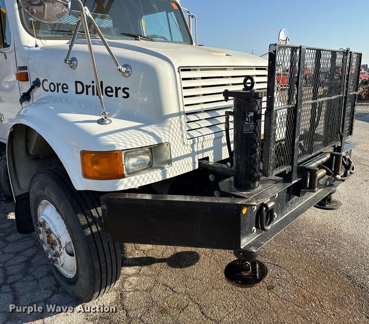 image for item ED4050 1992 International 4800 drilling rig truck