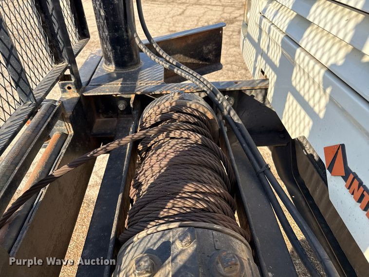 image for item ED4050 1992 International 4800 drilling rig truck