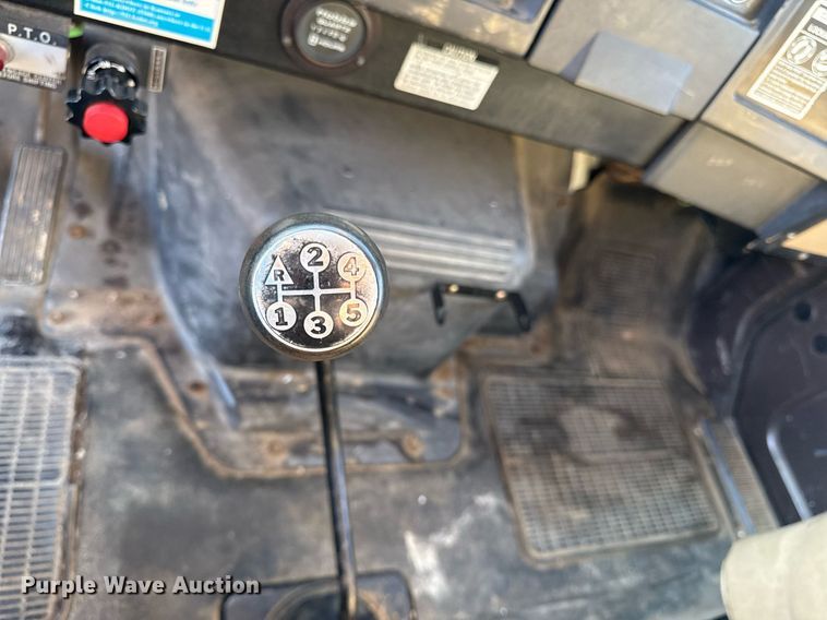 image for item ED4050 1992 International 4800 drilling rig truck