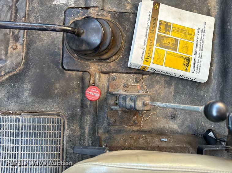 image for item ED4050 1992 International 4800 drilling rig truck