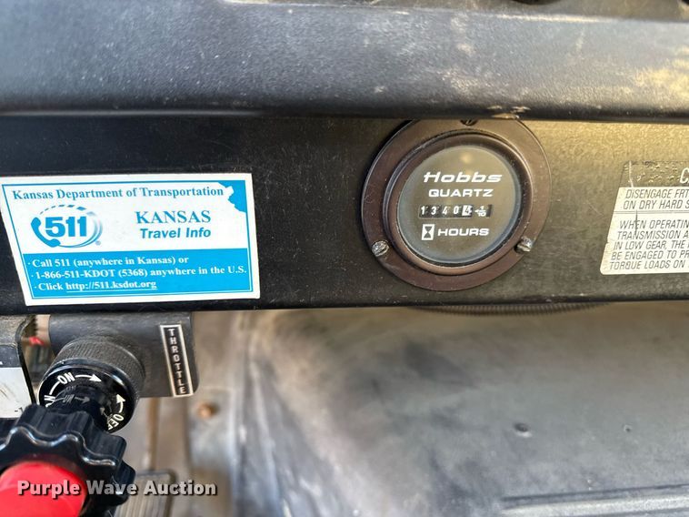 image for item ED4050 1992 International 4800 drilling rig truck