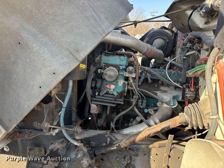 image for item ED4050 1992 International 4800 drilling rig truck