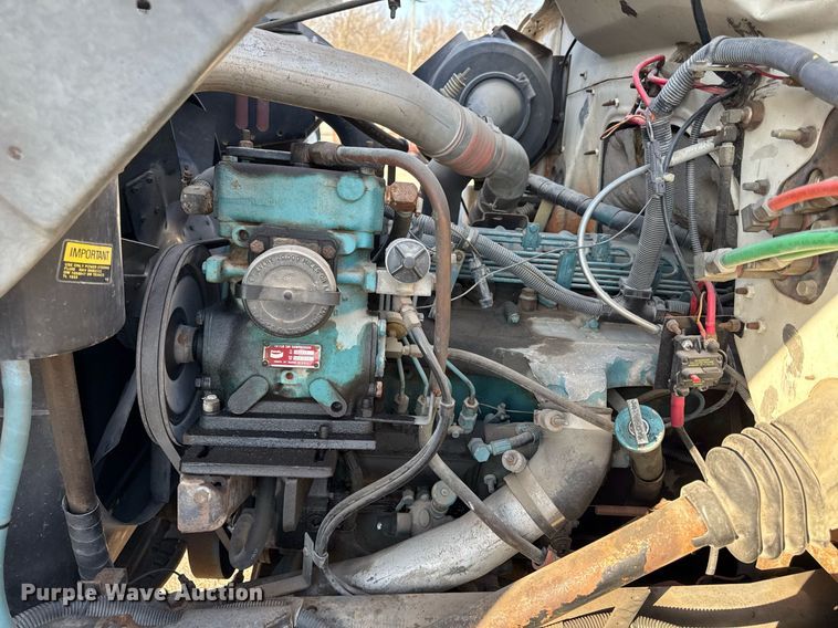 image for item ED4050 1992 International 4800 drilling rig truck