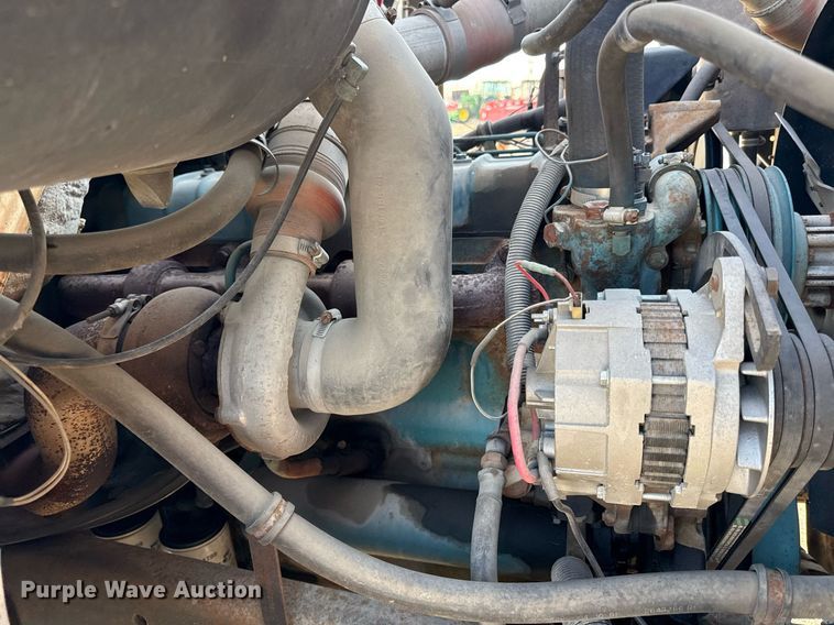 image for item ED4050 1992 International 4800 drilling rig truck