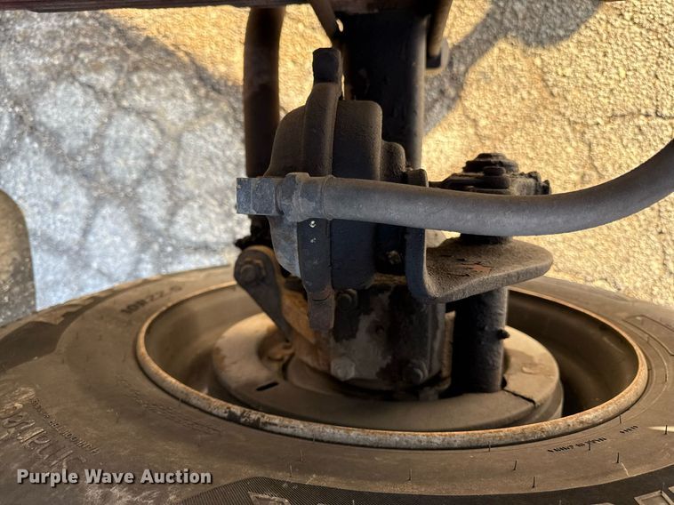 image for item ED4050 1992 International 4800 drilling rig truck