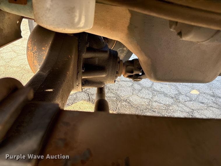 image for item ED4050 1992 International 4800 drilling rig truck