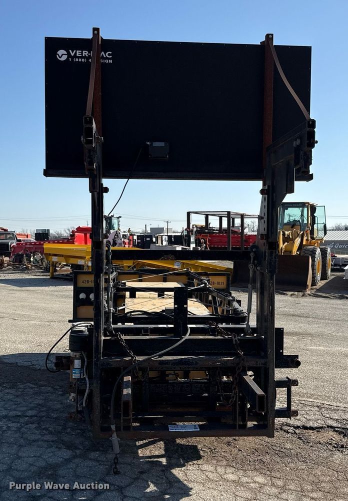 image for item ED4051 2001 Trinity crash attenuator