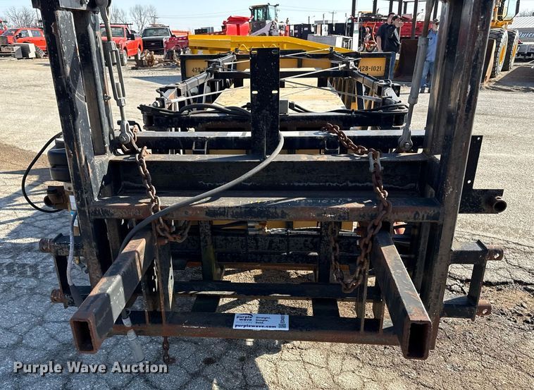 image for item ED4051 2001 Trinity crash attenuator