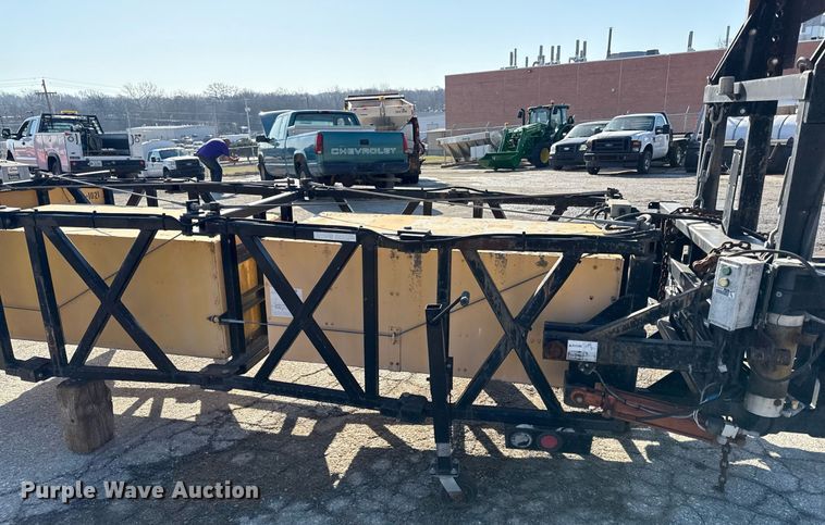 image for item ED4051 2001 Trinity crash attenuator