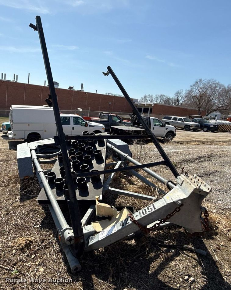 image for item ED4052 2011 Energy Absorption System crash attenuator