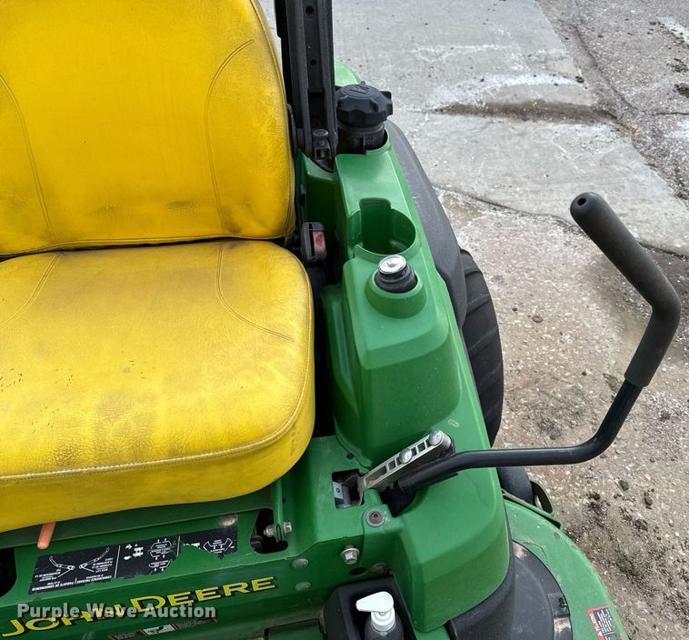 image for item ED4056 2010 John Deere Z925A ZTR lawn mower