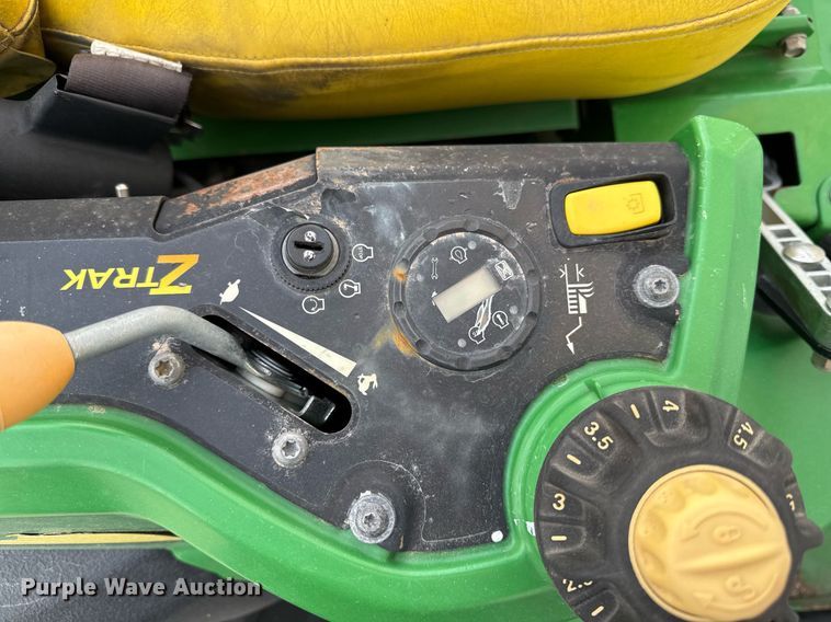 image for item ED4056 2010 John Deere Z925A ZTR lawn mower