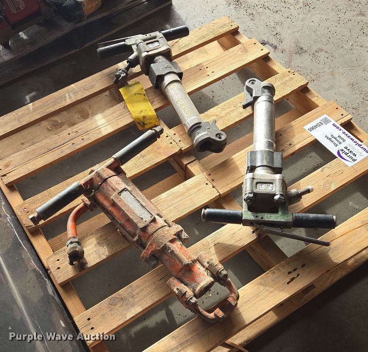 image for item ED4060 (3) pavement breakers