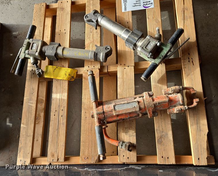 image for item ED4060 (3) pavement breakers