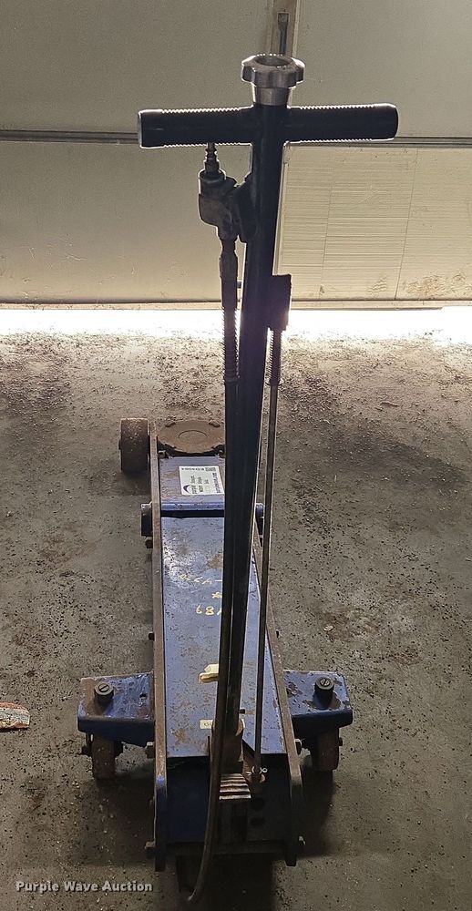 image for item ED4064 Westward floor jack