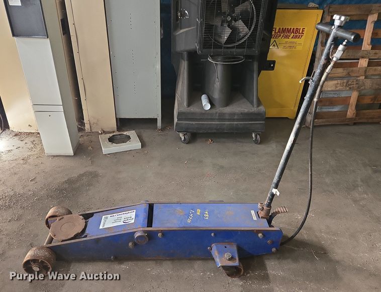 image for item ED4064 Westward floor jack